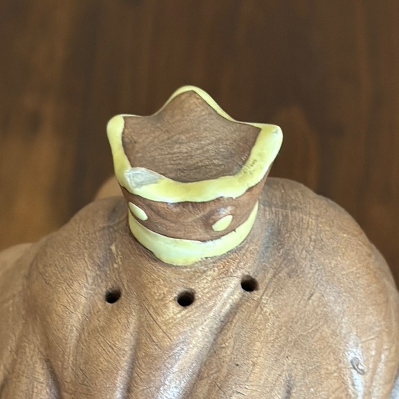 Twin Winton Salt and Pepper Shaker Lions - Picture 4 of 8